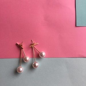 PRICE DROP! Boutique Gold earrings with silk pouch